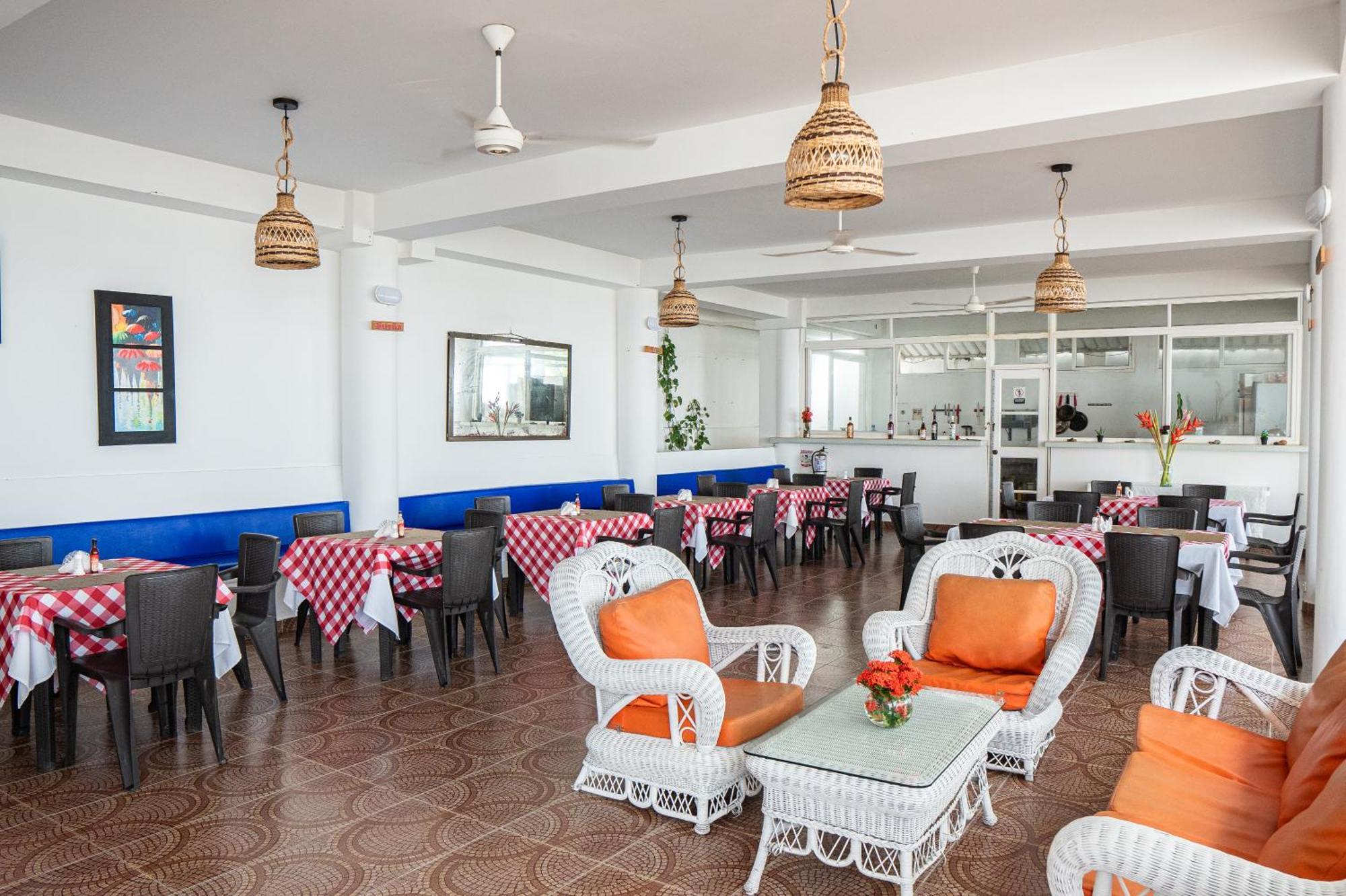 Hotel 3 Banderas Manzanillo Del Mar — Photos 2